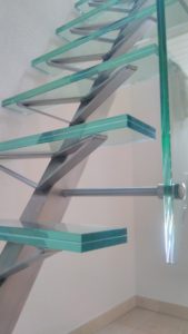 escalier ferronnerie verre
